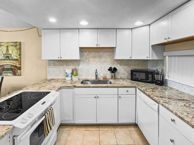 Interior 2, Bay Oaks - E53, Sarasota