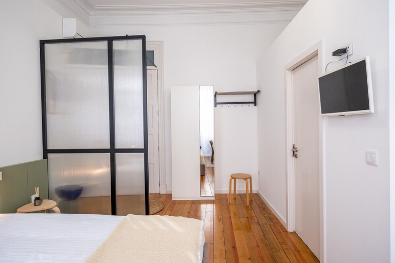 Room 5, Braga Essence Studio by Minhos Guest, Braga