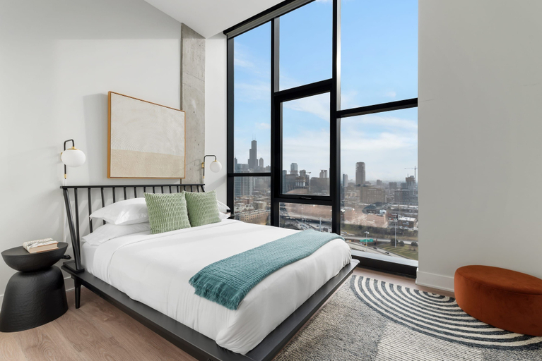 Room 4, 3 Top Notch Penthouses Ideal for Large Groups, Cook