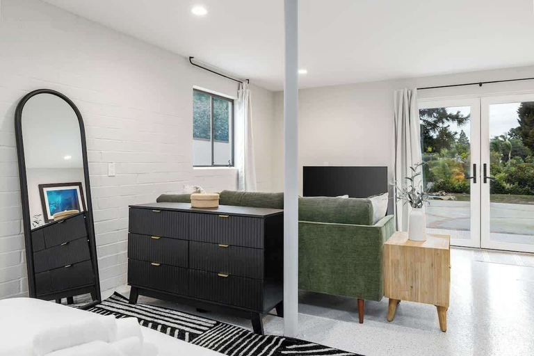 Room 5, Brand New Studio in Carlsbad, San Diego