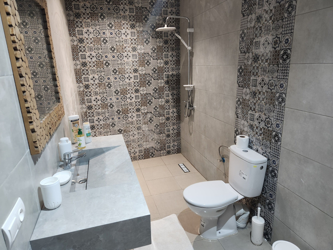 Bathroom 2, Bourrouse luxery camp, El Kelaâ des Sraghna