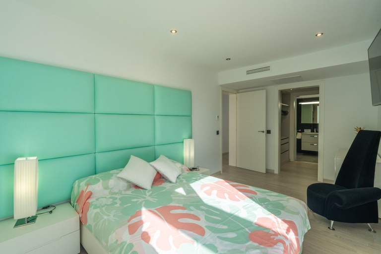 Room 3, Tampa Bay V3c1 With Private Pool, Baleares