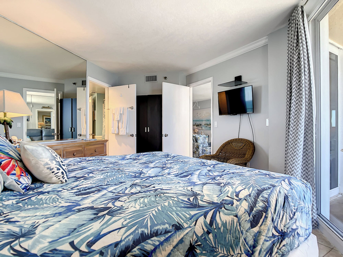 Interior 3, Oceania Beach Club 805, Volusia