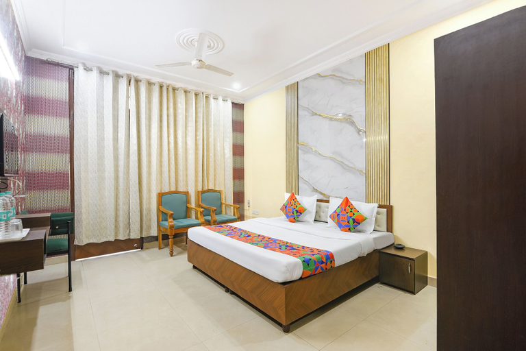 Room 4, Fabhotel Sager Inn, Gurgaon
