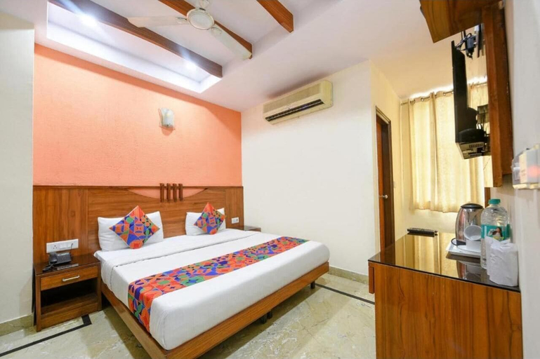 Bedroom 2, Hotel Jaggi Palace, Delhi