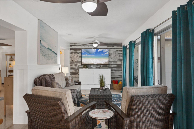 Interior 2, Oxford Oasis, Sarasota