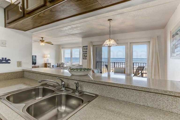 Interior 5, 309 Oceans of Amelia, Nassau