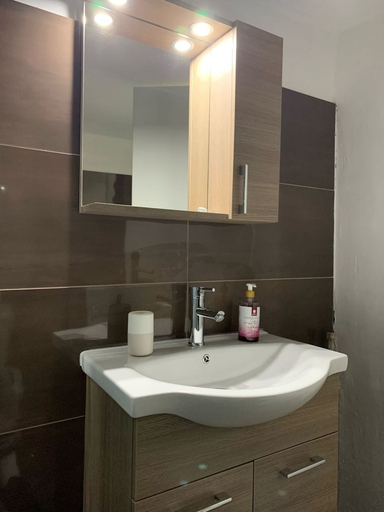 Room 4, Sunny 2 Bedroom Cozy Apartment View of Parthenon, Attica