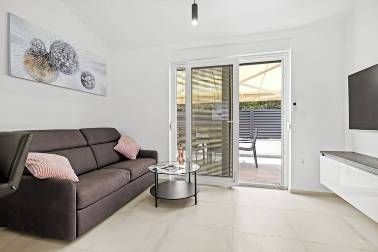 Primary image, Apartment, 100m From the Beach, Vodnjan