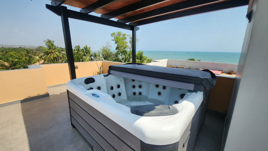 Terrace/patio 2, Serenity Beach Annex, Awutu Efutu Senya