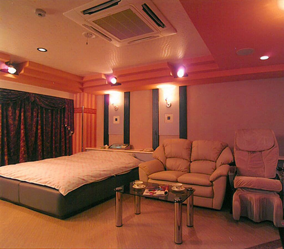 Room 5, Hotel Queens Court, Okayama