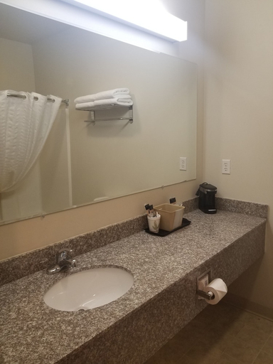 Bathroom 3, Grand View Inn & Suites, Matanuska-Susitna