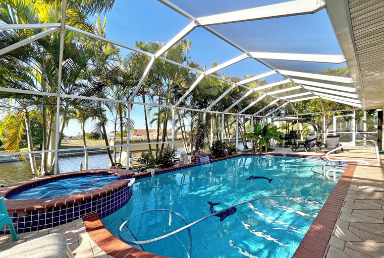 Primary image, Villa Malibu, Lee