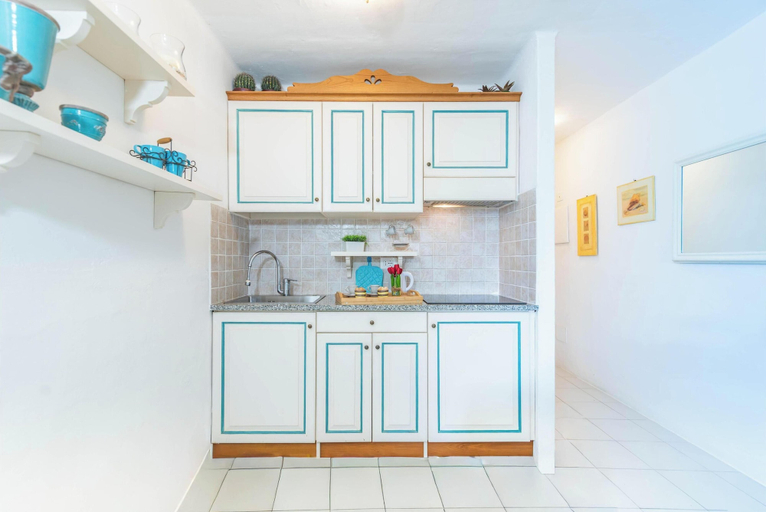 Private kitchenette 3, La Terrazza Segreta, Olbia-Tempio