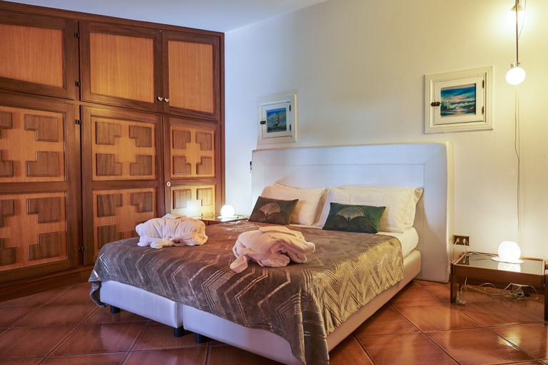 Room 5, Villa Favara Charming Luxury Retreat With Private Pool, Salerno