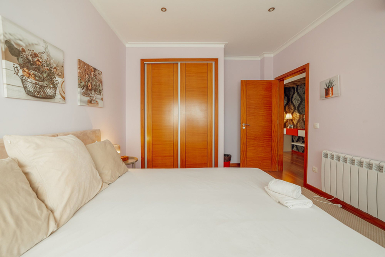 Room 3, Pool Cinema Villa by Vacationy, Valongo