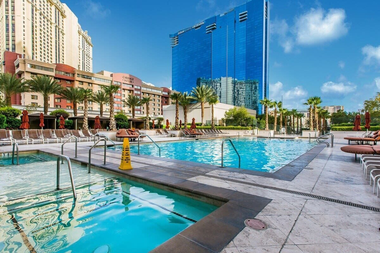 Interior 3, MGM Signature 1BR With Balcony 08714, Clark