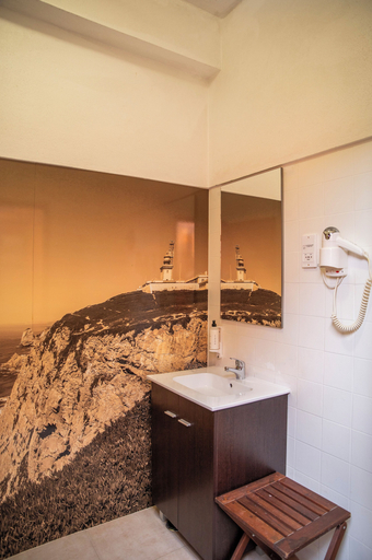 Bathroom 5, WOT Sarrazola Soul, Sintra