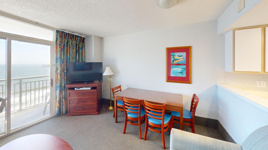 Interior 5, Atlantica 1052, Horry