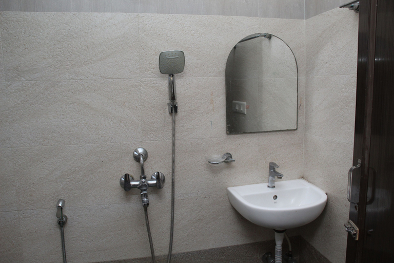 Bathroom 4, Hotel Avinaav Inn, North 24 Parganas