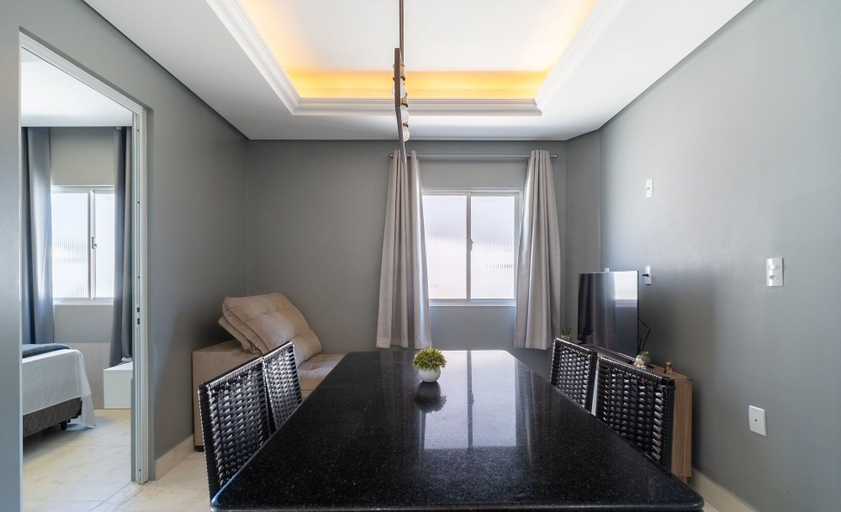 Others 2, Apts Near the Beach w/ Full Amenities - RNC, Florianopolis