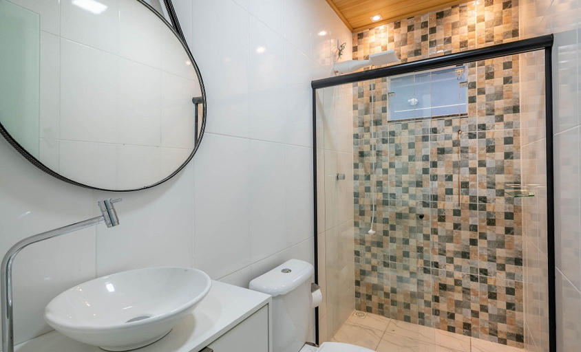 Bathroom, Complete House Just Minutes From the Beach Jcs0874, Penha