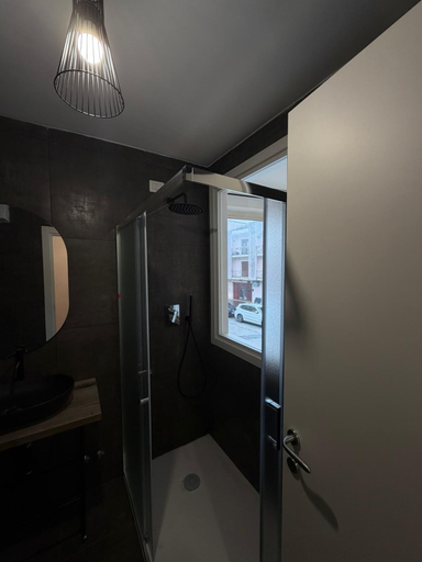 Bathroom 2, ROOMS 78, L'Aquila