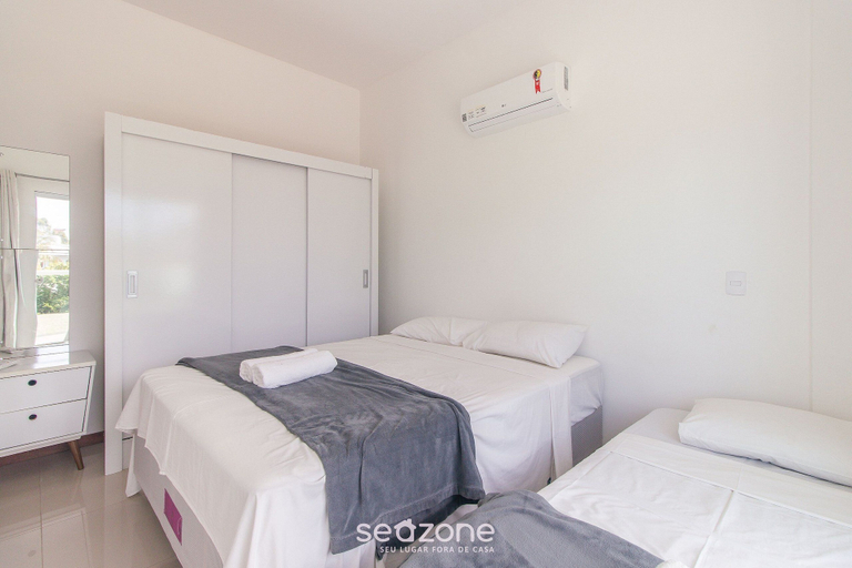 Room 5, 2-bedroom Apt 550m From the Beach Chv0102, Florianopolis