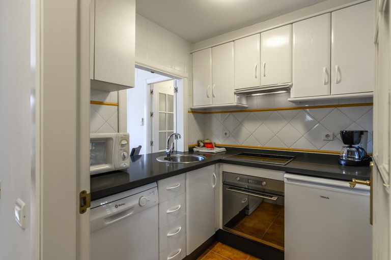 Private kitchen 5, Apartment Near Moral Beach, Huelva