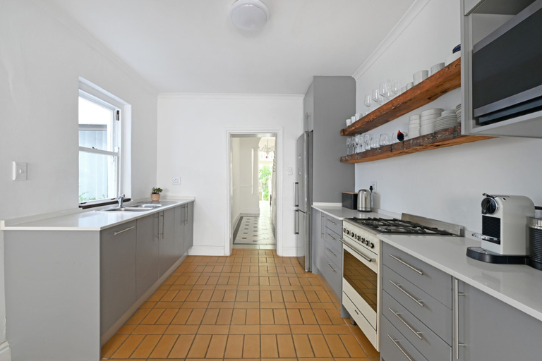 Room 2, Elegant Three Bedroom Home, City of Cape Town