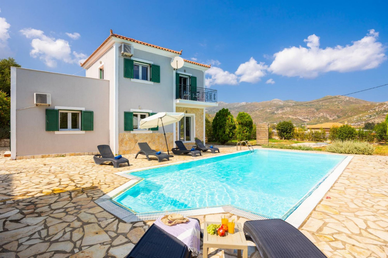 Room 5, Villa Olga in Kateleios, Ionian Islands