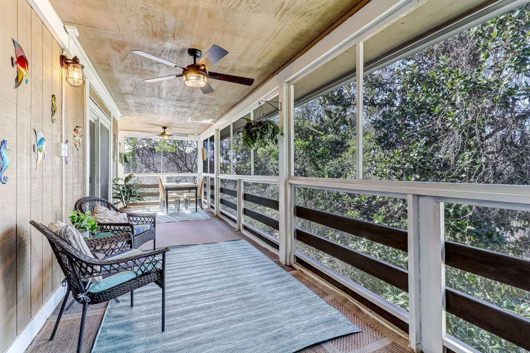 Interior 3, Amelia's Treehouse, Nassau