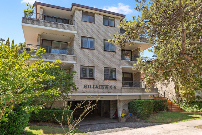 Reception, Bright 2-bedroom Apartment Near Coogee Beach, Sydney