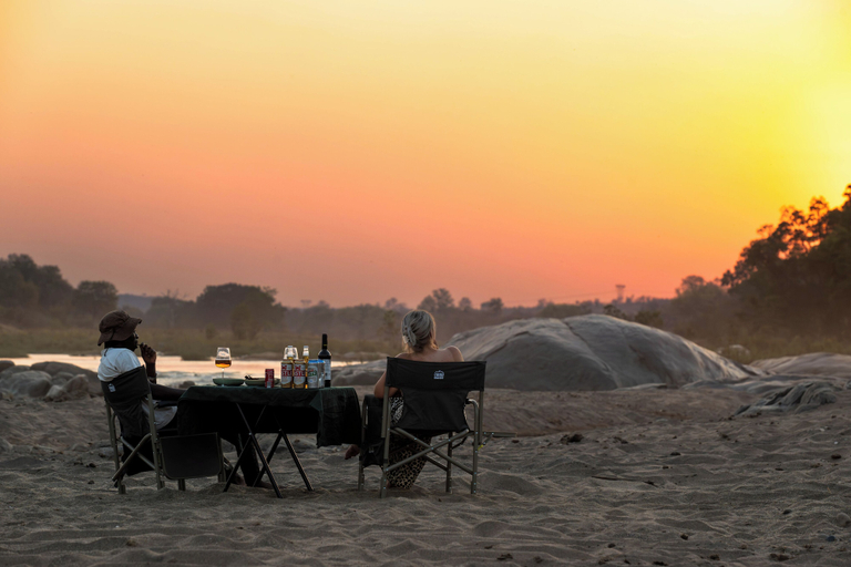 Outdoor dining 4, 18 On The Hill, Mopani