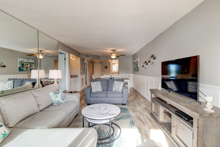 Interior 4, Sunny Ormond Beach SOB Condo, Pool, No Drive Beach, Volusia