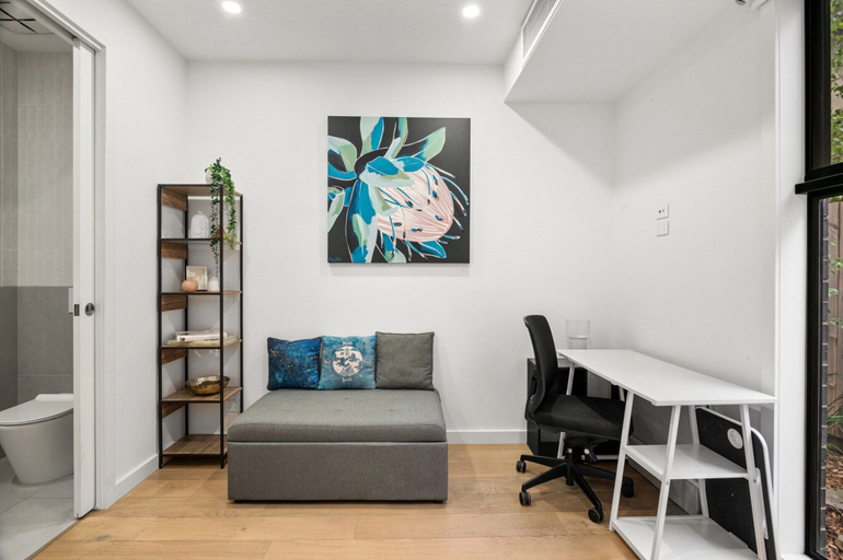 Living room 3, Chic Home With BBQ & Outdoor Dining, Melbourne