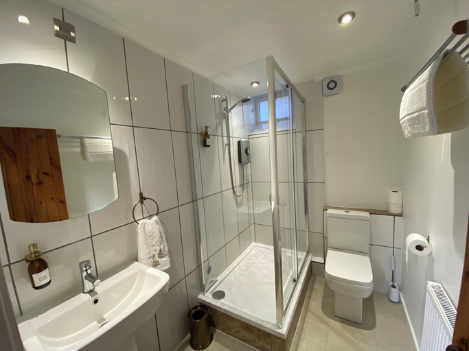 Bathroom 3, Brylach Steading, Moray