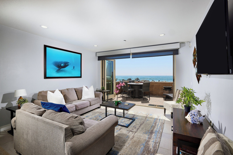 Interior 3, 700-104 Water Front Condo w AC!, San Diego
