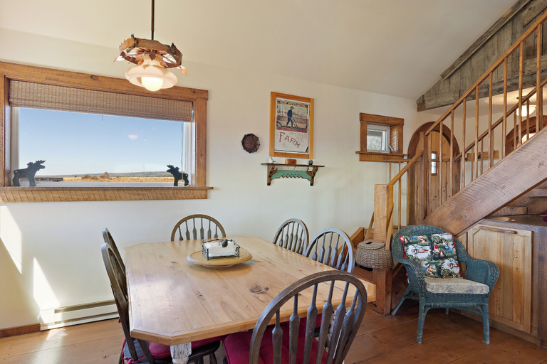 Interior 3, Lindas Perch, Fremont