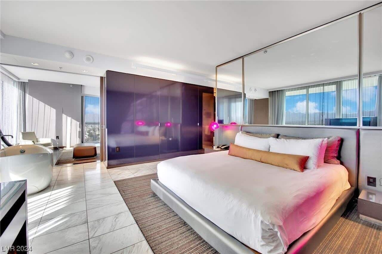 Interior 3, Luxury 1BR Palms Strip View + Balcony Access 37322, Clark
