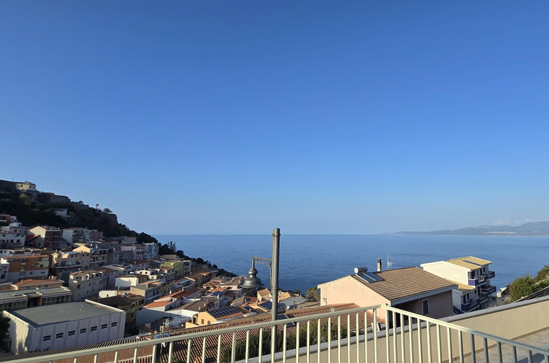 View from property 3, Aria Condizionata e Terrazza Vista Mare, Sassari