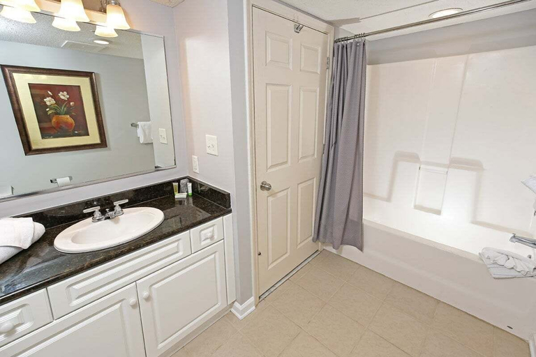 Interior 5, Yacht Club 2-404, Horry