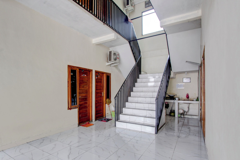 Interior detail 3, OYO 94919 Nay Guesthouse Dan Kost, Sukoharjo