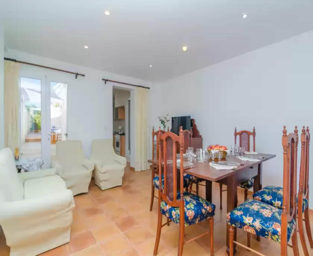 Others 5, - House In, Baleares