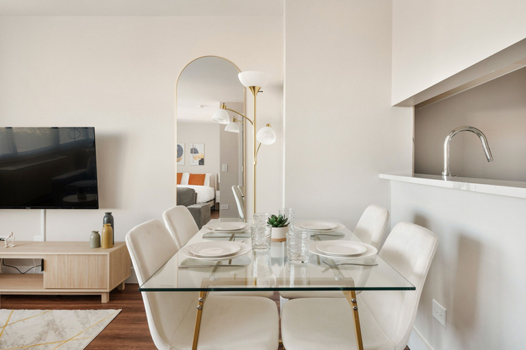 Room 2, Gorgeous Studio Apartment, New York