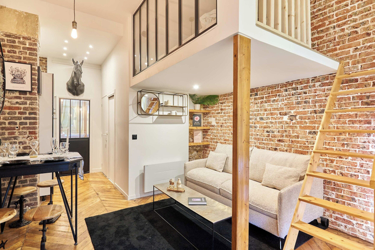 Living area 2, Charming Apartment - Paris Pere Lachaise, Paris