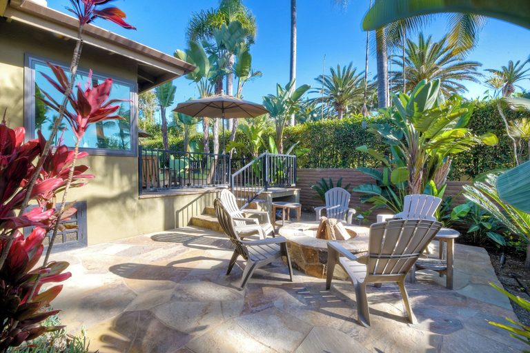 Interior 1, 5285 Shore Drive, San Diego