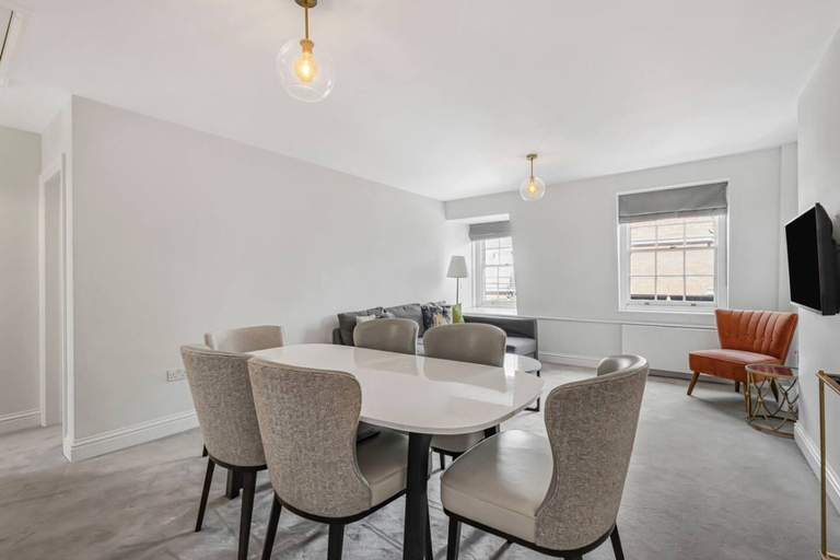 Room 4, Cadogan Square Penthouse, London