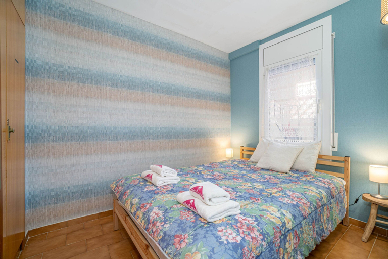 Room 4, Apartment in Empuriabrava Near Sand Beach, Girona