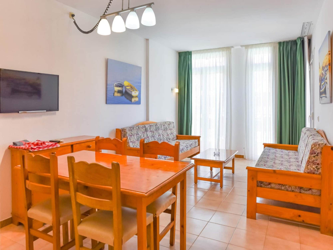 Living room 5, Comfort at Comte D'empuries, Girona